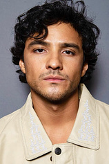 picture of actor Brandon Perea