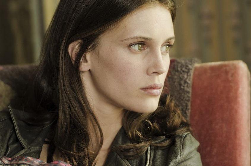 Marine Vacth en Grandes Familias