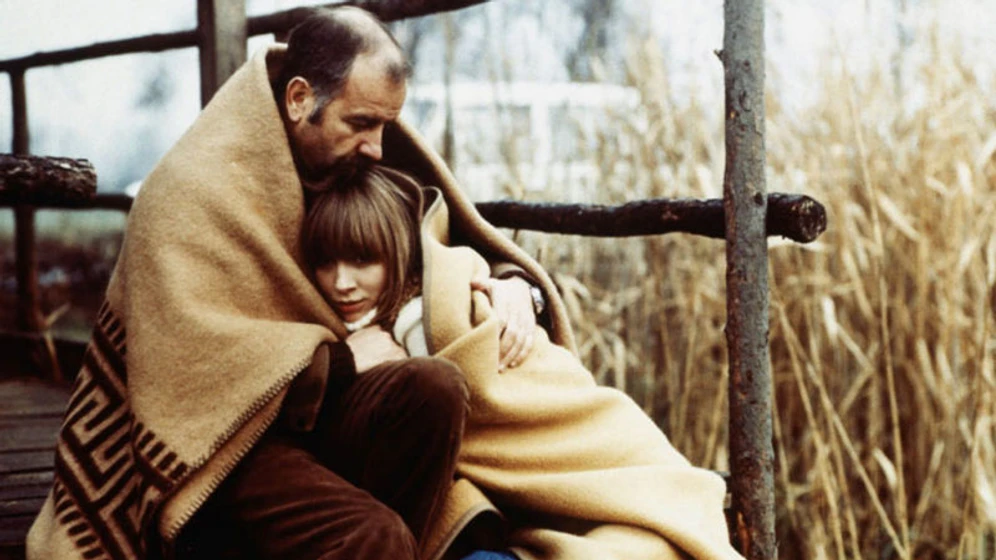 Armin Mueller-Stahl y Jenny Gröllmann en the-flight