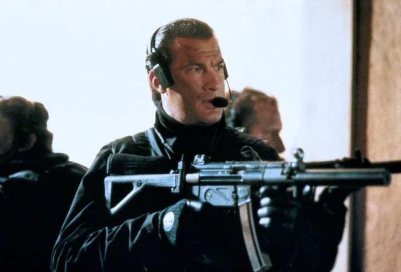 Steven Seagal en Decisión Crítica