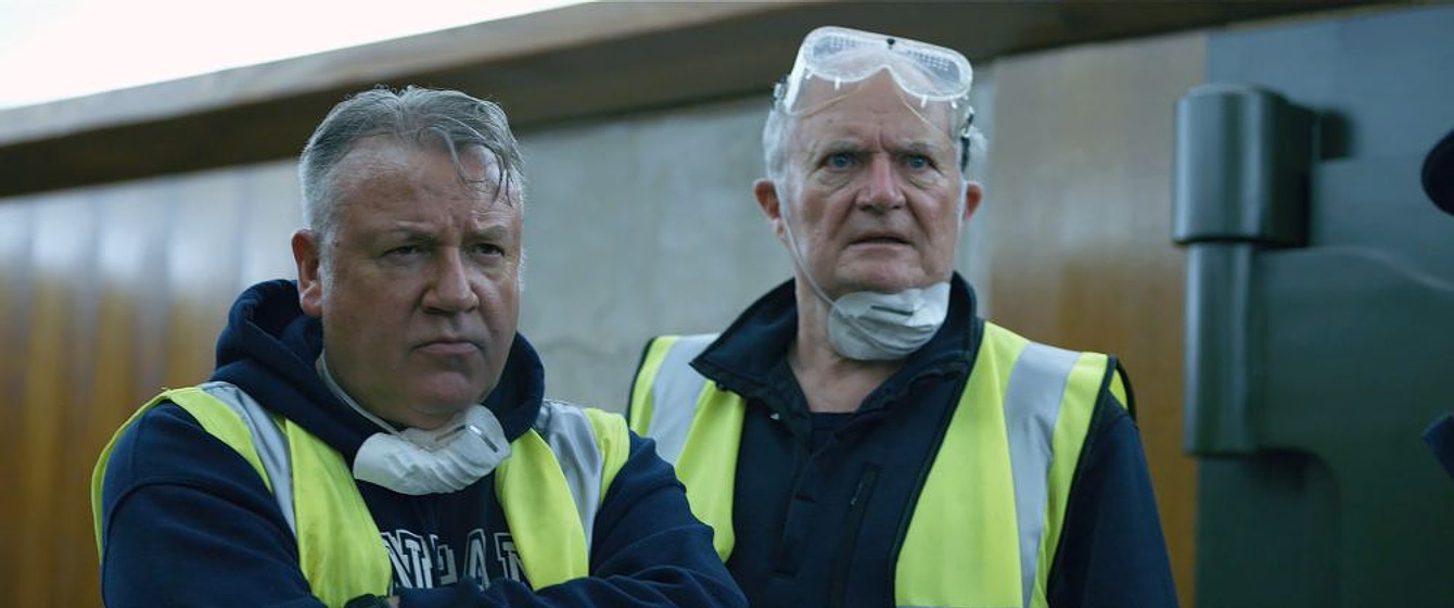 Jim Broadbent y Ray Winstone en Rey de ladrones