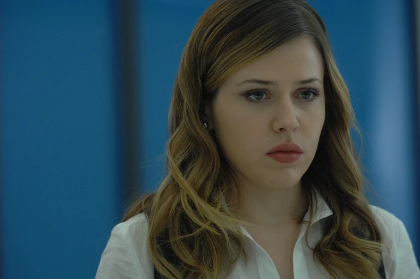 Majandra Delfino en red-de-mentiras-2010