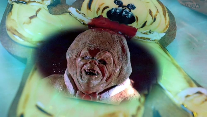 Imagen de Gingerdead Man vs. Evil Bong