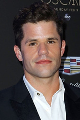 picture of actor Charlie Carver