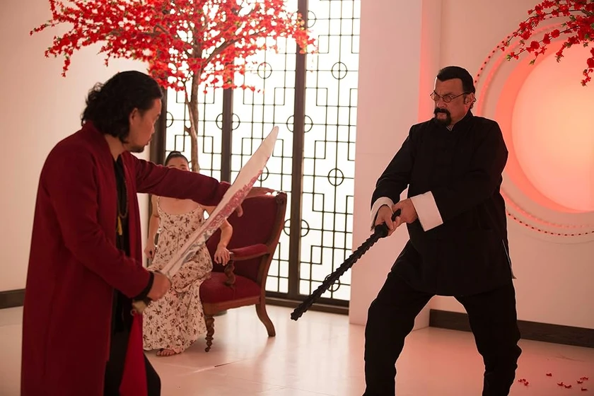 Steven Seagal y Yu Kang en contricion