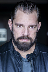 picture of actor Derek Russo