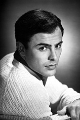 picture of actor John Saxon