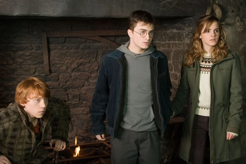 Daniel Radcliffe y Emma Watson en harry-potter-y-la-orden-del-fenix