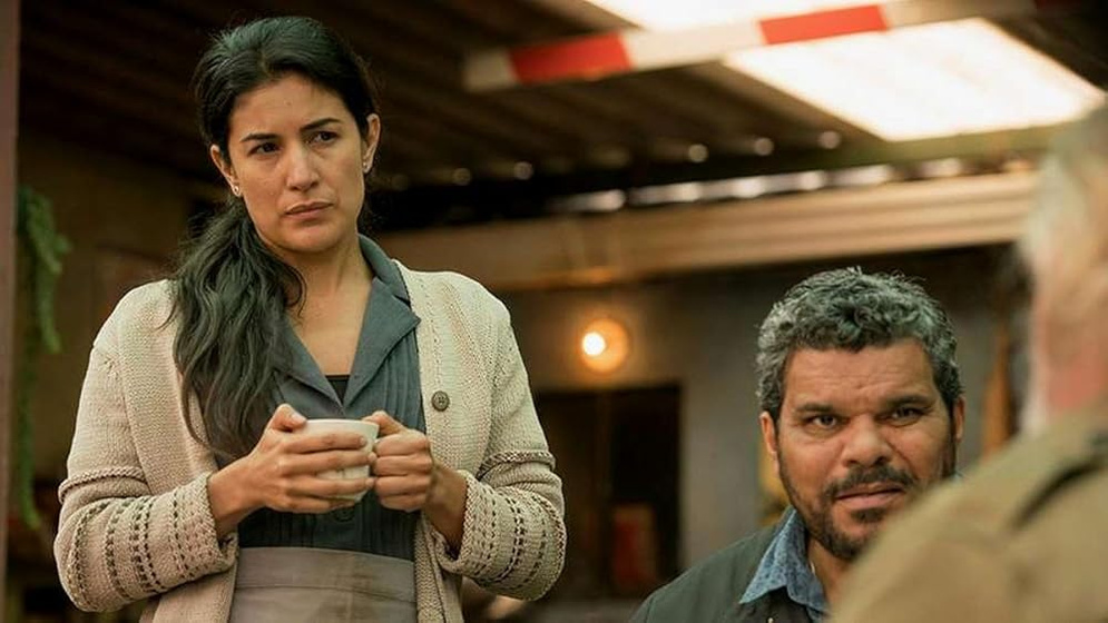 Luis Guzmán y Juana Arboleda en el-padre-la-venganza-tiene-un-precio