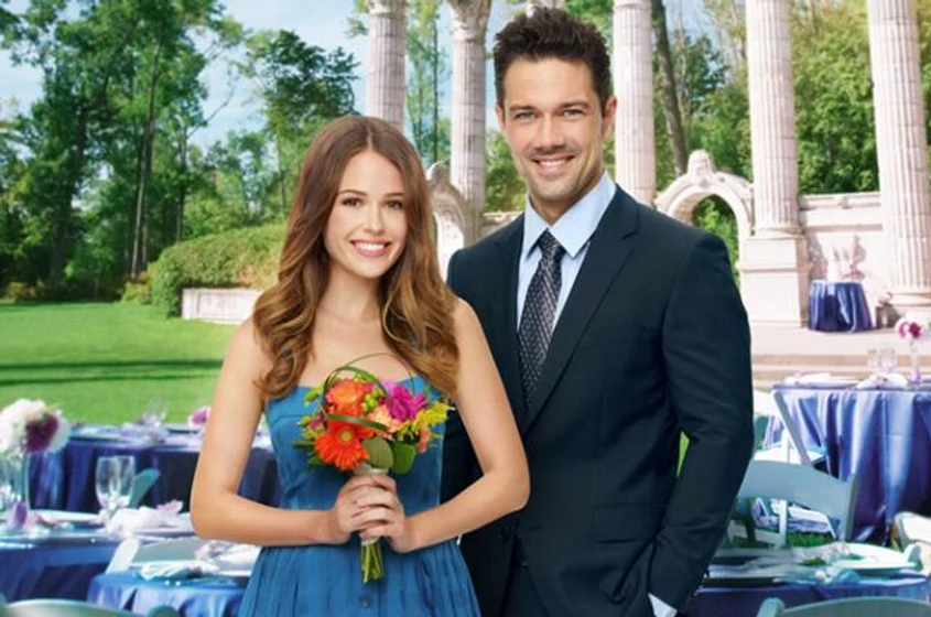 Jocelyn Hudon y Ryan Paevey en la-novia-de-mi-mejor-amigo