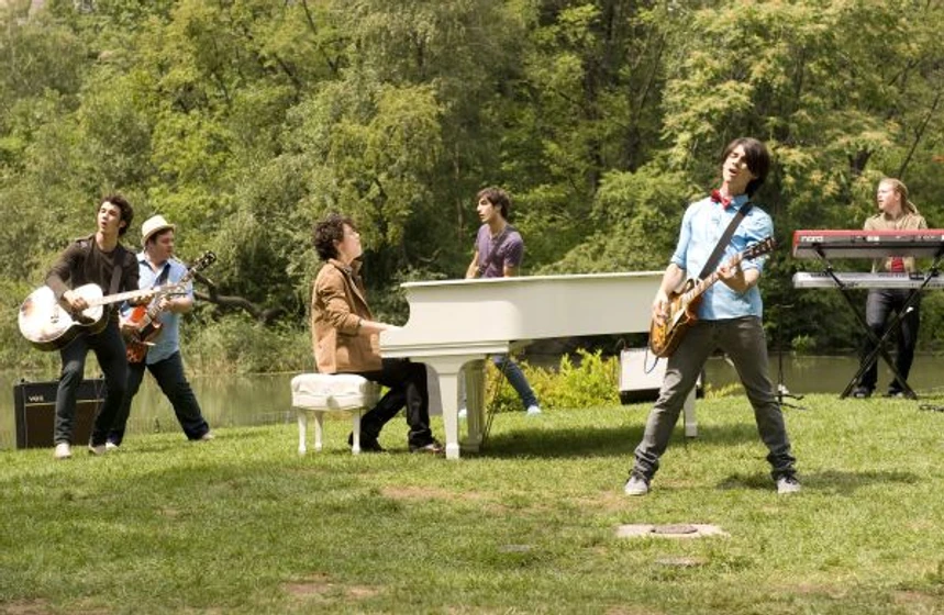 Joe Jonas, Kevin Jonas y Nick Jonas en Jonas Brothers en concierto 3D
