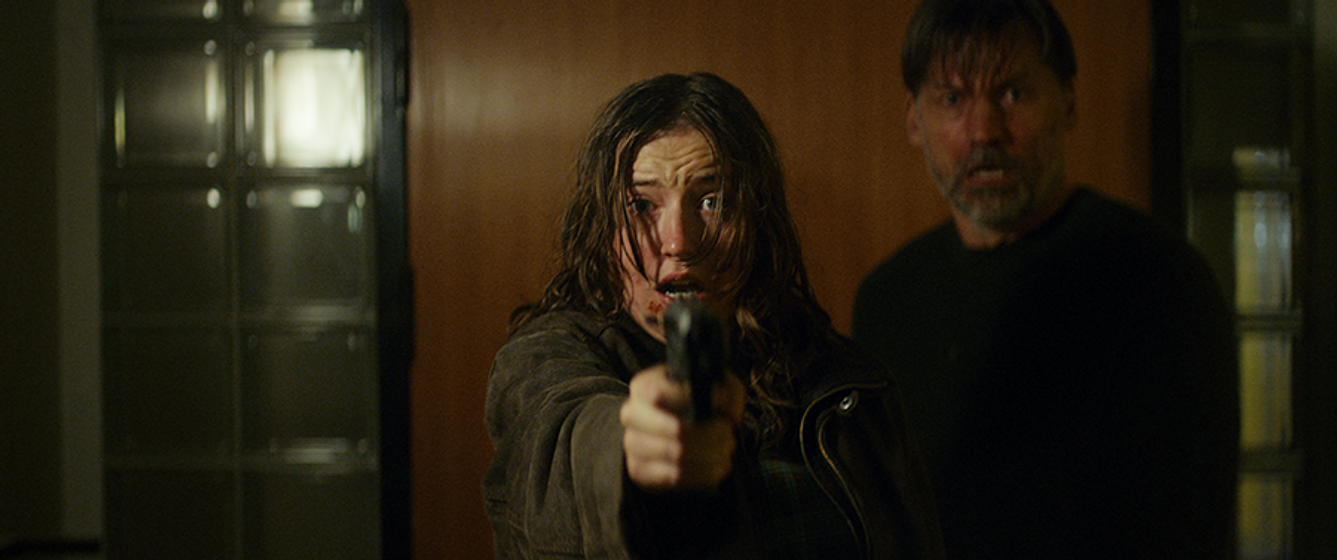 Nikolaj Coster-Waldau y Fanny Bornedal en El Vigilante Nocturno. Demonios Heredaros