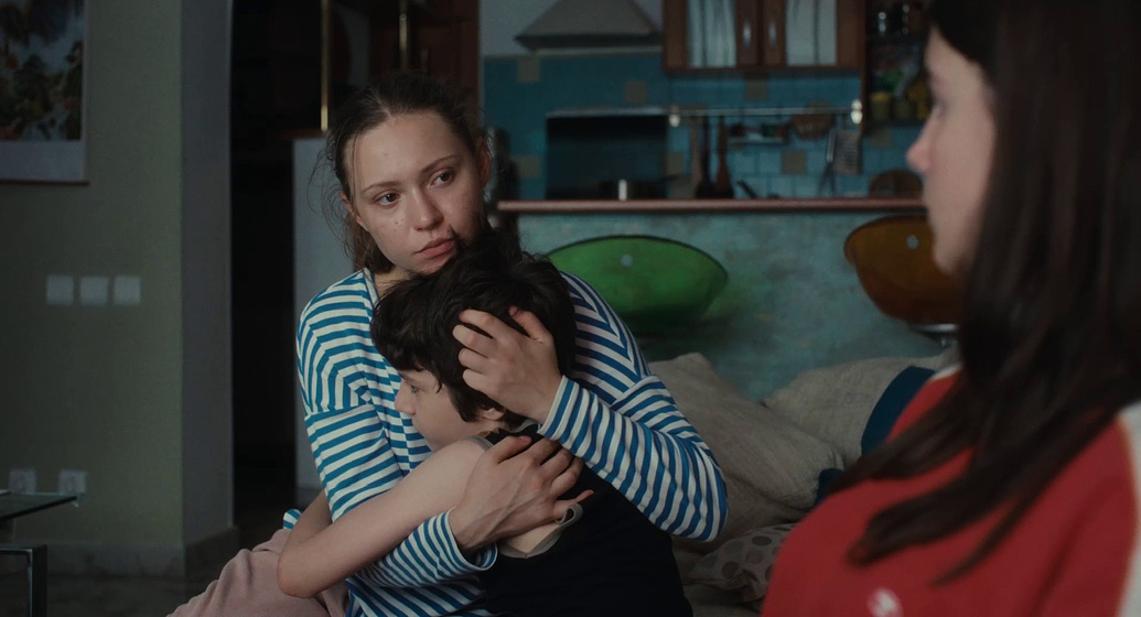 Denisa Vraja y Dominique Toma en on-our-own