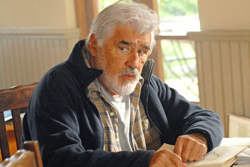 Mario Adorf en El Secreto de las Ballenas
