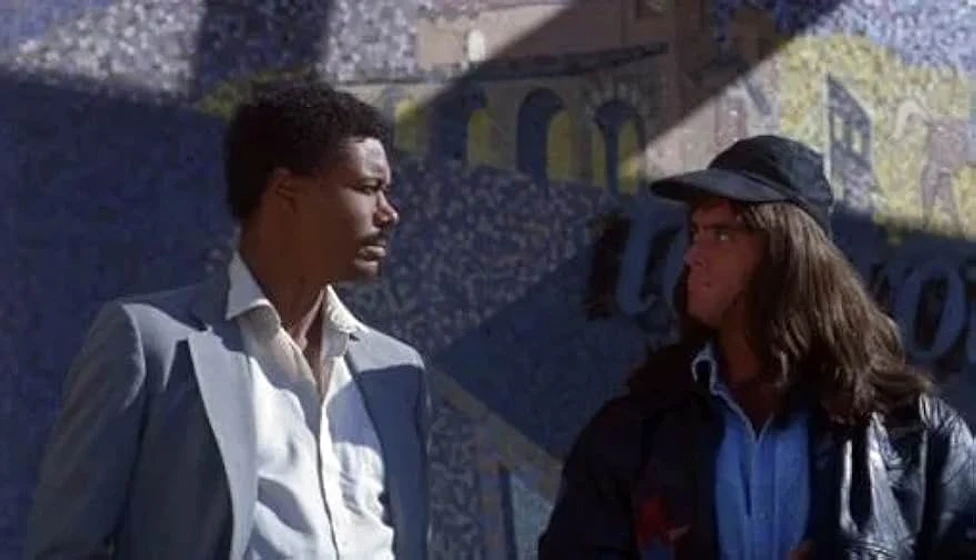 Mathew Karedas y Mark Frazer en samurai-cop