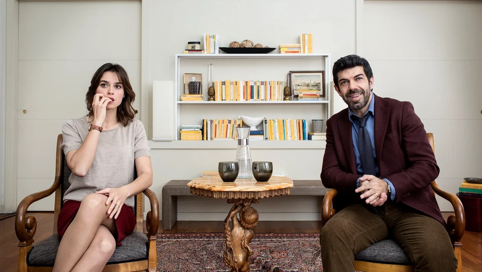 Pierfrancesco Favino y Kasia Smutniak en mujer-y-marido