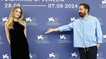 Venezia 2024. Larraín y Ortega: elegancia y anarquía en el inicio de la competición 