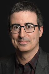 picture of actor John Oliver