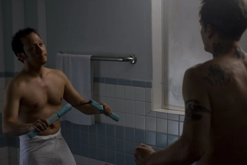 Rob Schneider en el-gran-stan-el-maton-de-la-prision