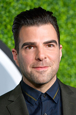 photo of person Zachary Quinto