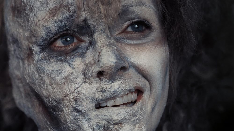 Suzy Aitchison en muerte-en-el-ano-nuevo