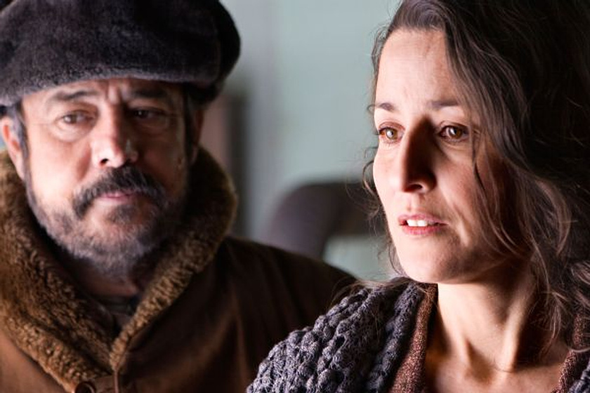 Carlos Iglesias y Esther Regina en Ispansi (Españoles)