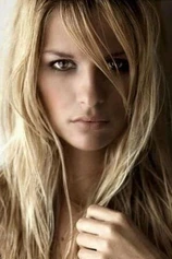 photo of person Kelly Aldridge