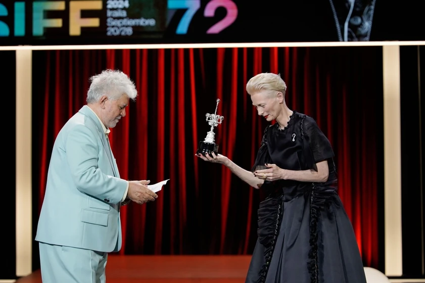 Pedro Almodóvar y Tilda Swinton en la-habitacion-de-al-lado (Festival de San Sebastián. Septiembre 2024)