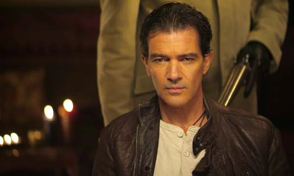Antonio Banderas en the-code