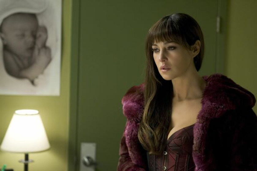 Monica Bellucci en Shoot 'Em Up (En el Punto de Mira)