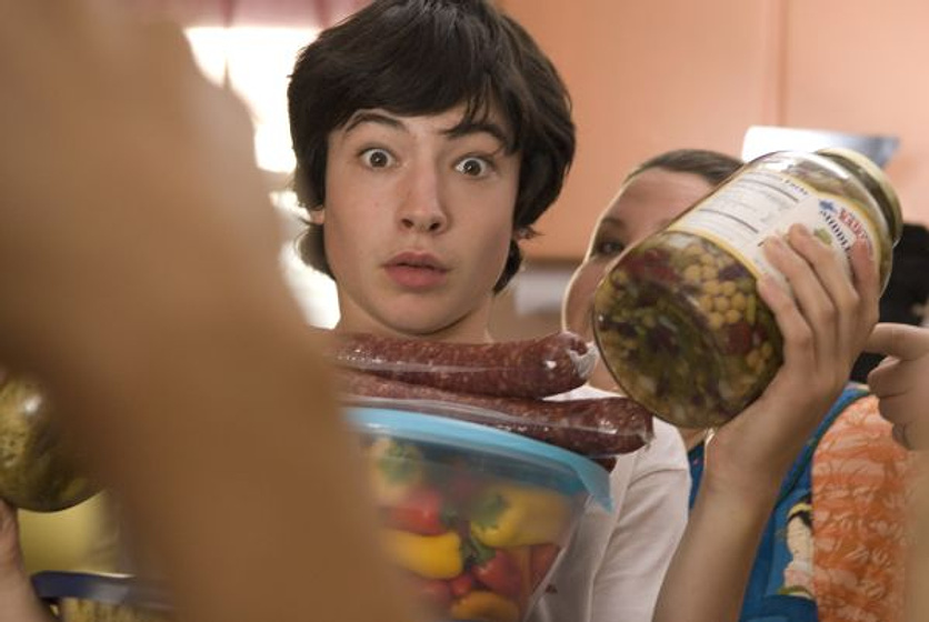 Ezra Miller en Asuntos de familia