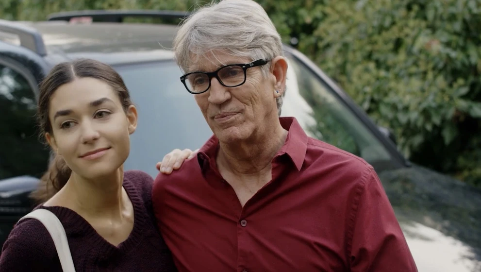 Eric Roberts y Elyse Cantor en el-perfil-de-un-asesino