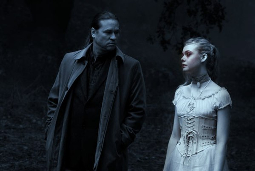 Val Kilmer y Elle Fanning en Twixt