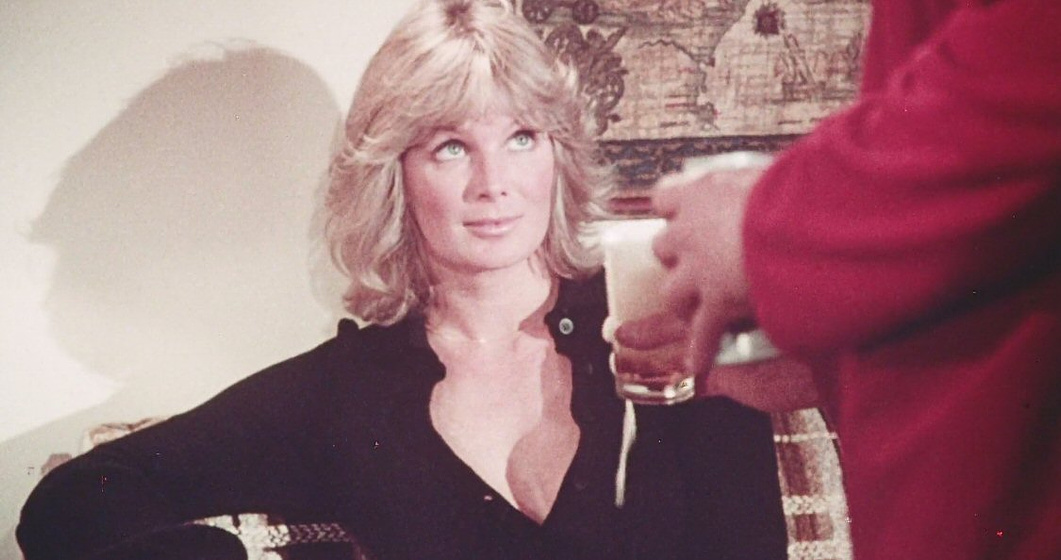 Linda Evans en Maten a Mr. Mitchell