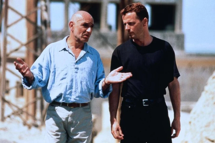 Aidan Quinn y Ben Kingsley en caza-al-terrorista