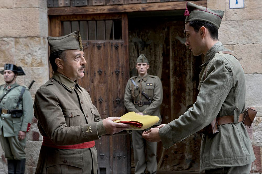 Santi Prego en Mientras dure la Guerra
