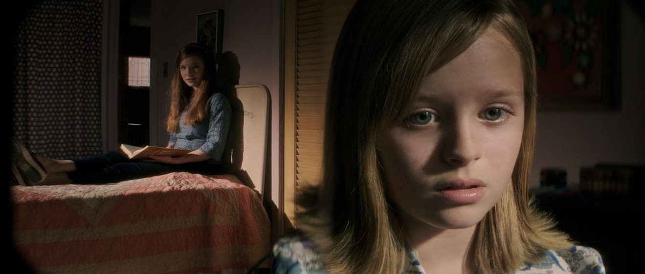 Lulu Wilson y Rebecca Zahler en Ouija: El Origen del mal