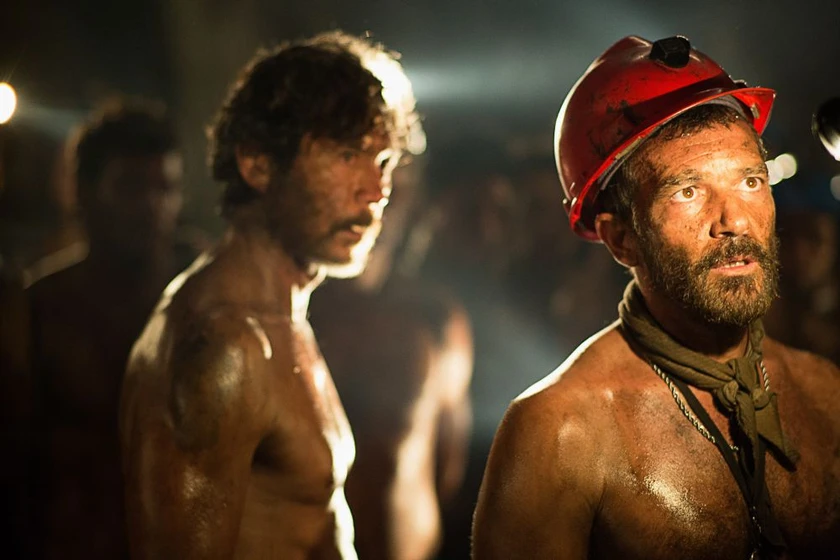 Antonio Banderas en los-33-una-historia-de-esperanza