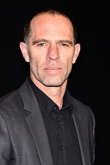 picture of actor Neil Sandilands