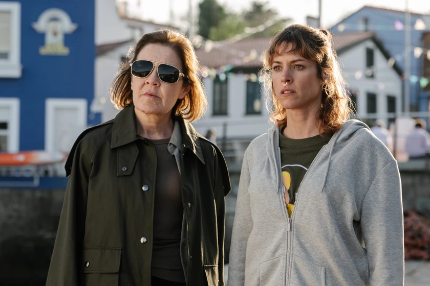 María Pujalte y Maggie Civantos en leo-lou