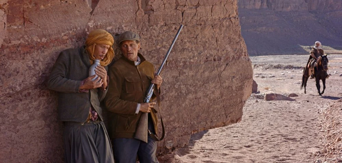 Viggo Mortensen y Reda Kateb en lejos-de-los-hombres