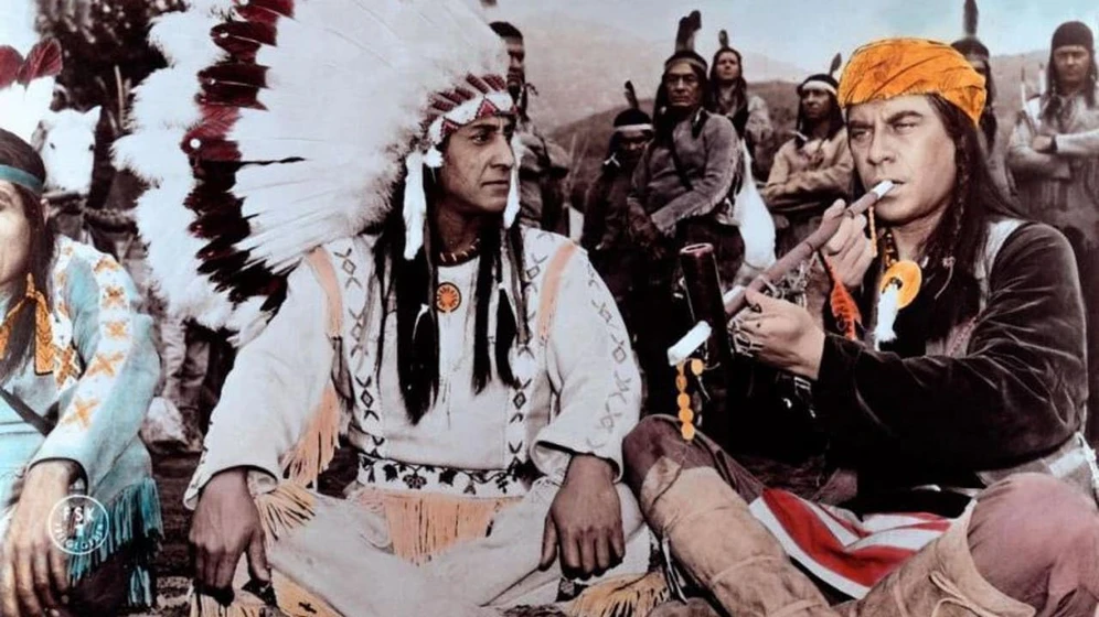 John Hodiak y Rodd Redwing en la-conquista-de-cochise