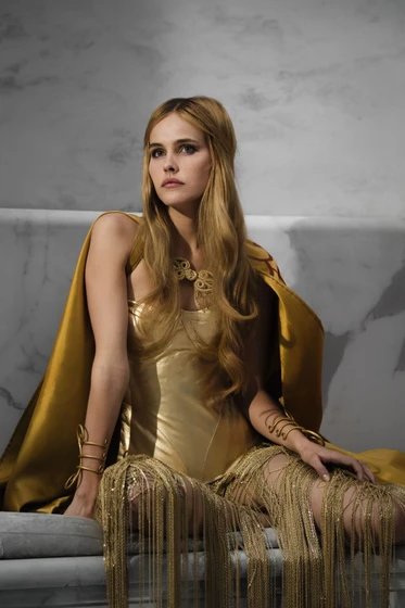 Isabel Lucas en immortals