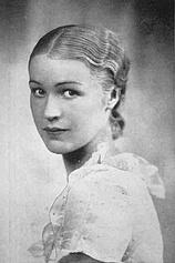 photo of person Helen Gardom