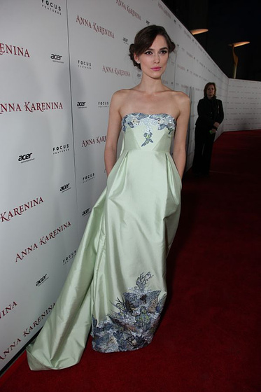 Keira Knightley en Anna Karenina (Premiere en Los Angeles. Diciembre 2012)