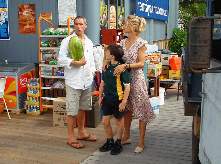 Ralph Herforth, Claudine Wilde y Aaron Donovan en Los Secretos de la Isla