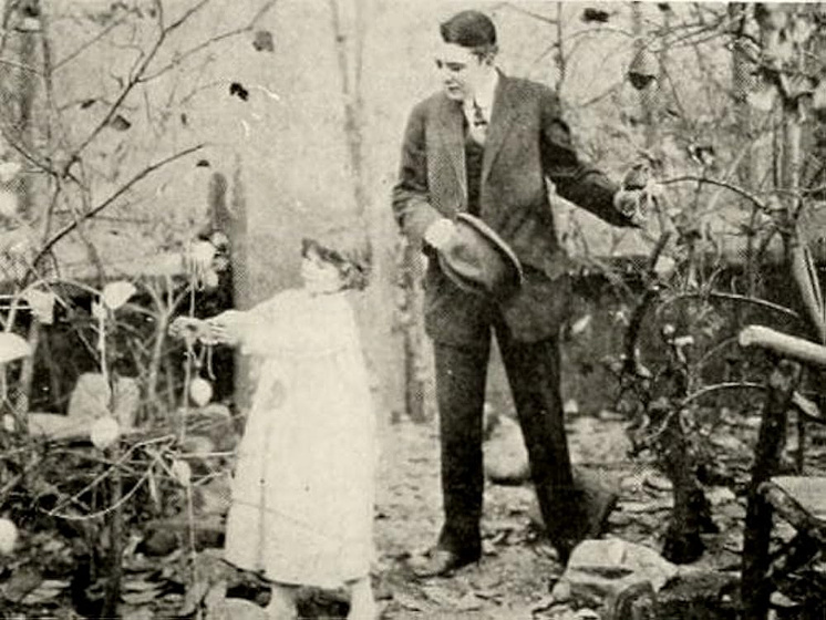 Mace Greenleaf y Magda Foy en falling-leaves-1912