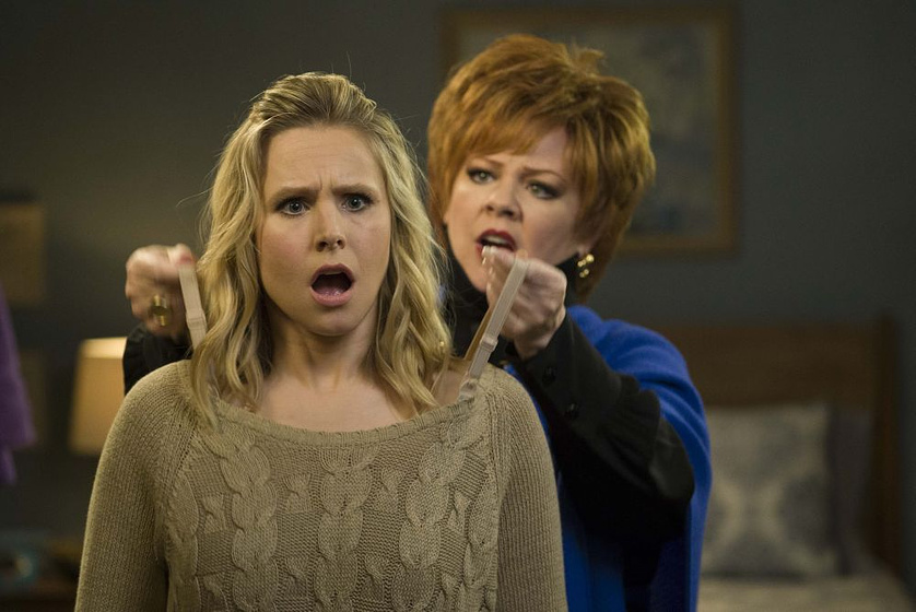 Kristen Bell y Melissa McCarthy en Es la Jefa