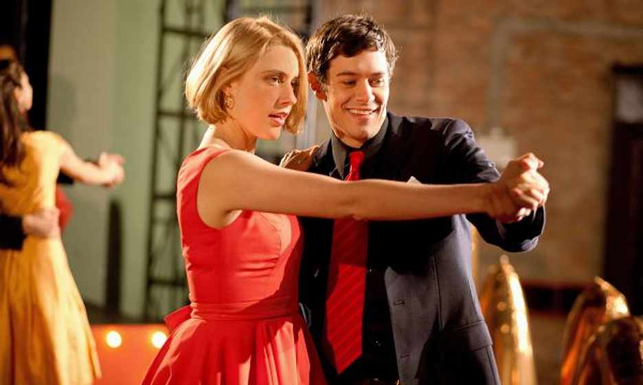 Adam Brody y Greta Gerwig en Damsels in Distress (Damiselas en apuros)