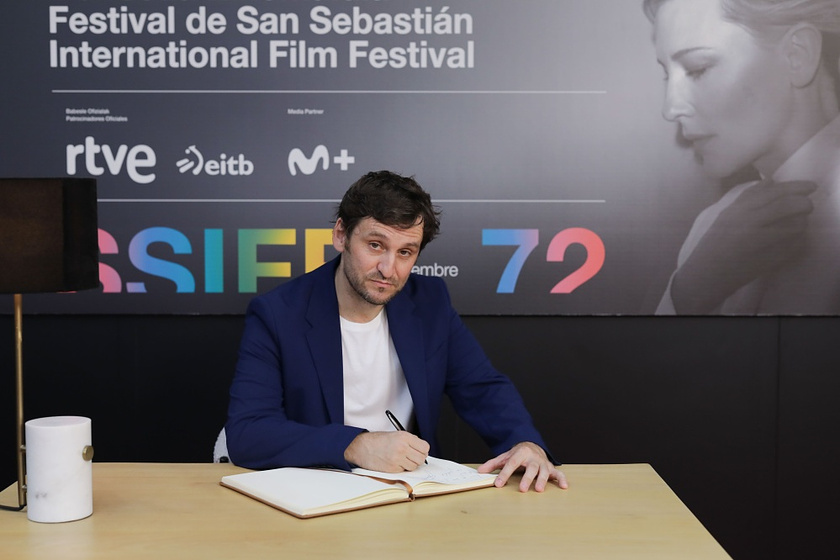 Raúl Arévalo en La Habitación de al Lado (Festival de San Sebastián. Septiembre 2024)